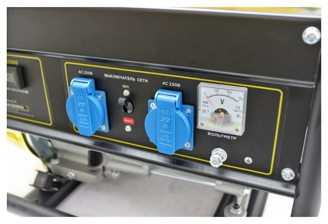 Бензиновый генератор Champion GG2300 - 3