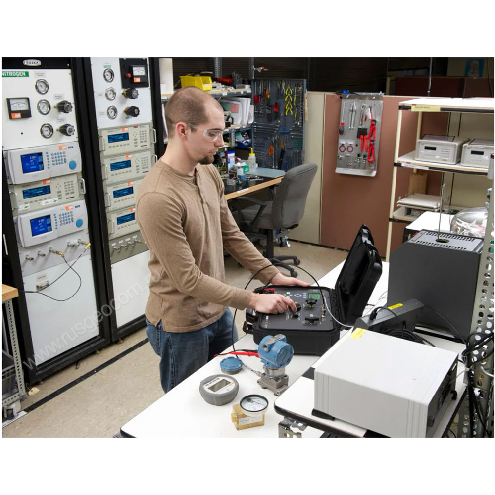 Калибратор давления Fluke 3130-G2M - 3