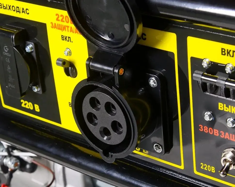 Бензиновый генератор HUTER DY9500LX-3 - 5