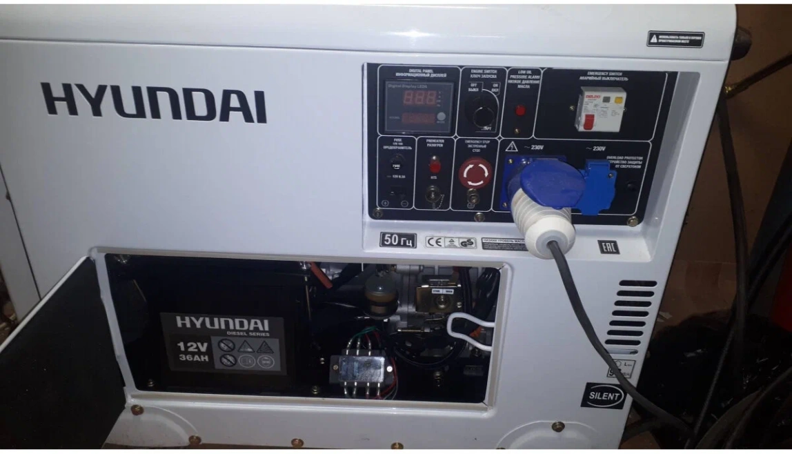 Дизельный генератор Hyundai DHY 12000SE-3 - 5