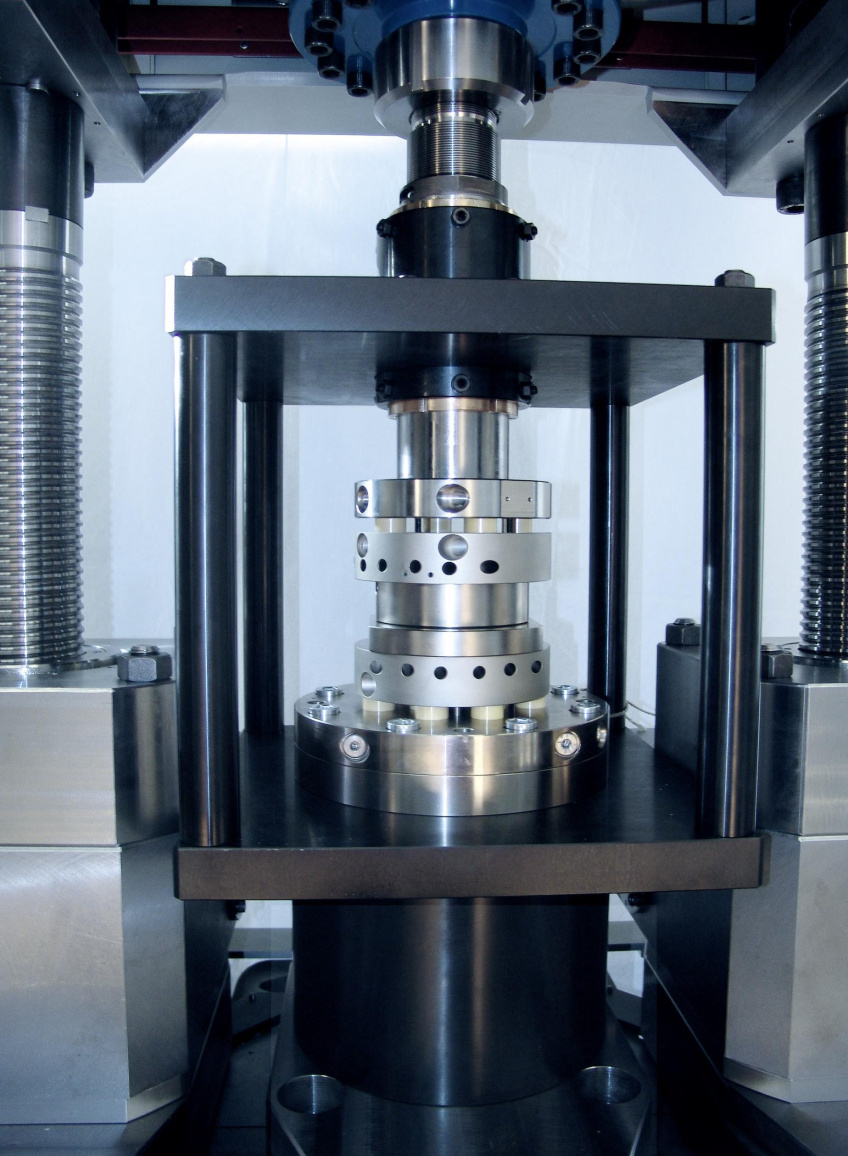 Магнитно-резонансные машины RUMUL Testronic 700 кН - 2