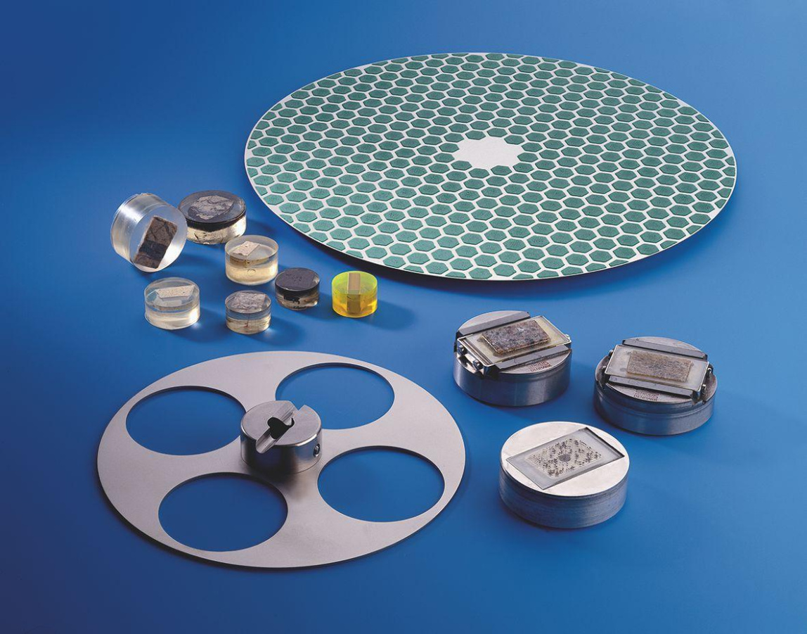 Шлифовально-полировальный станок для подготовки минералогических образцов LaboPol-30 + LaboForce-Mi - 4