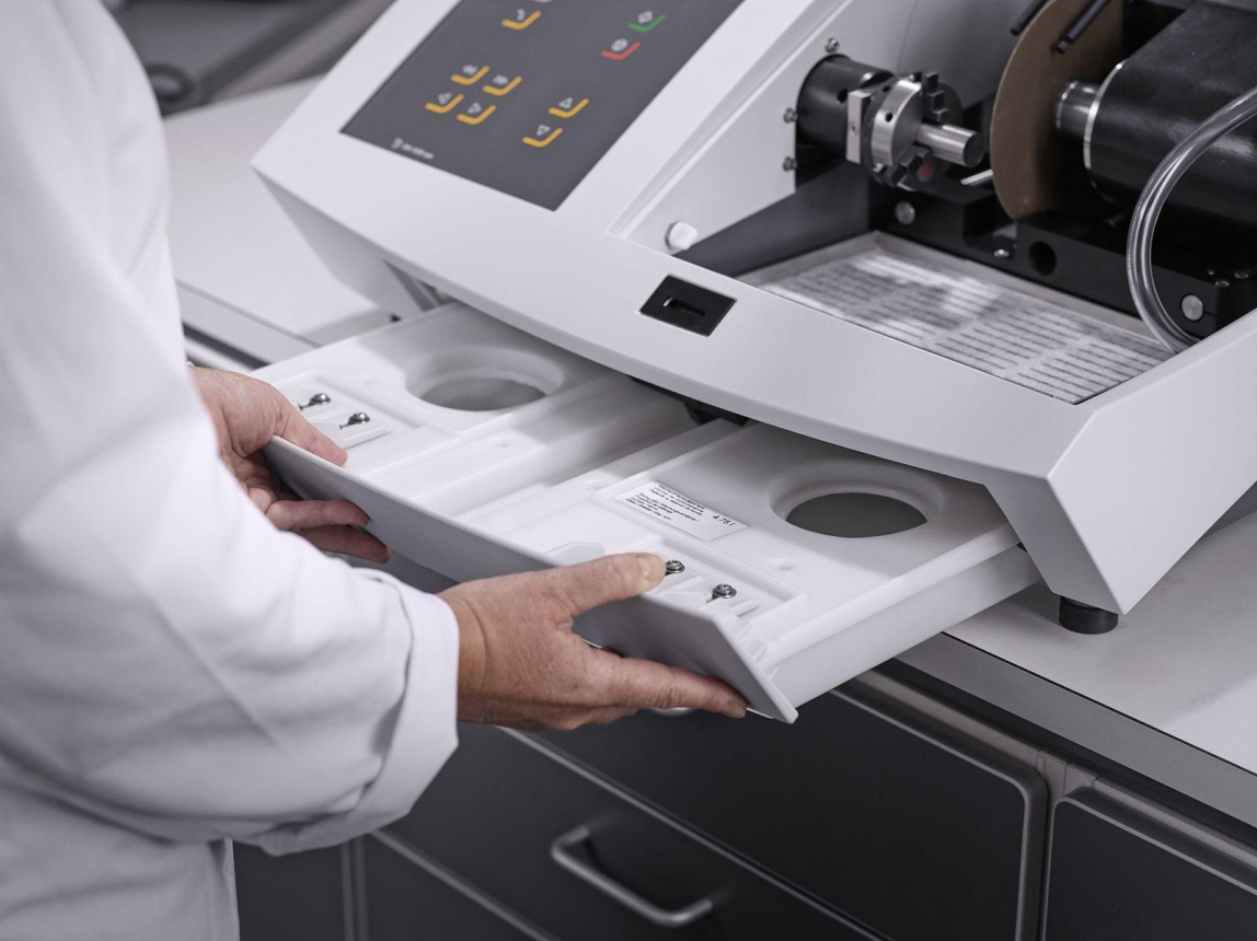 Отрезной станок Accutom-100 - 2