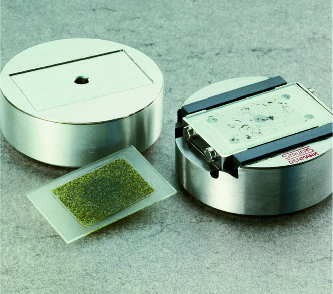 Шлифовально-полировальный станок для подготовки минералогических образцов LaboPol-30 + LaboForce-Mi - 1