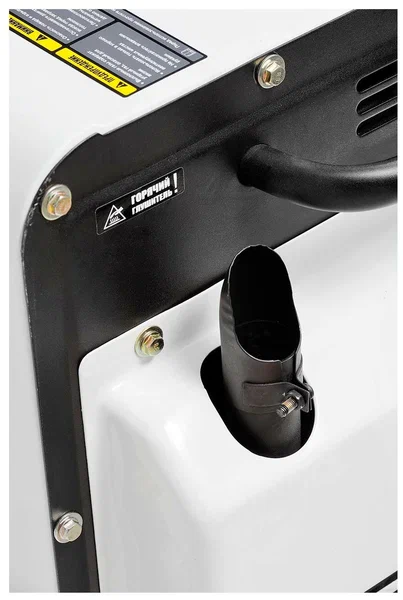 Дизельный генератор Hyundai DHY 6000SE-3 - 4