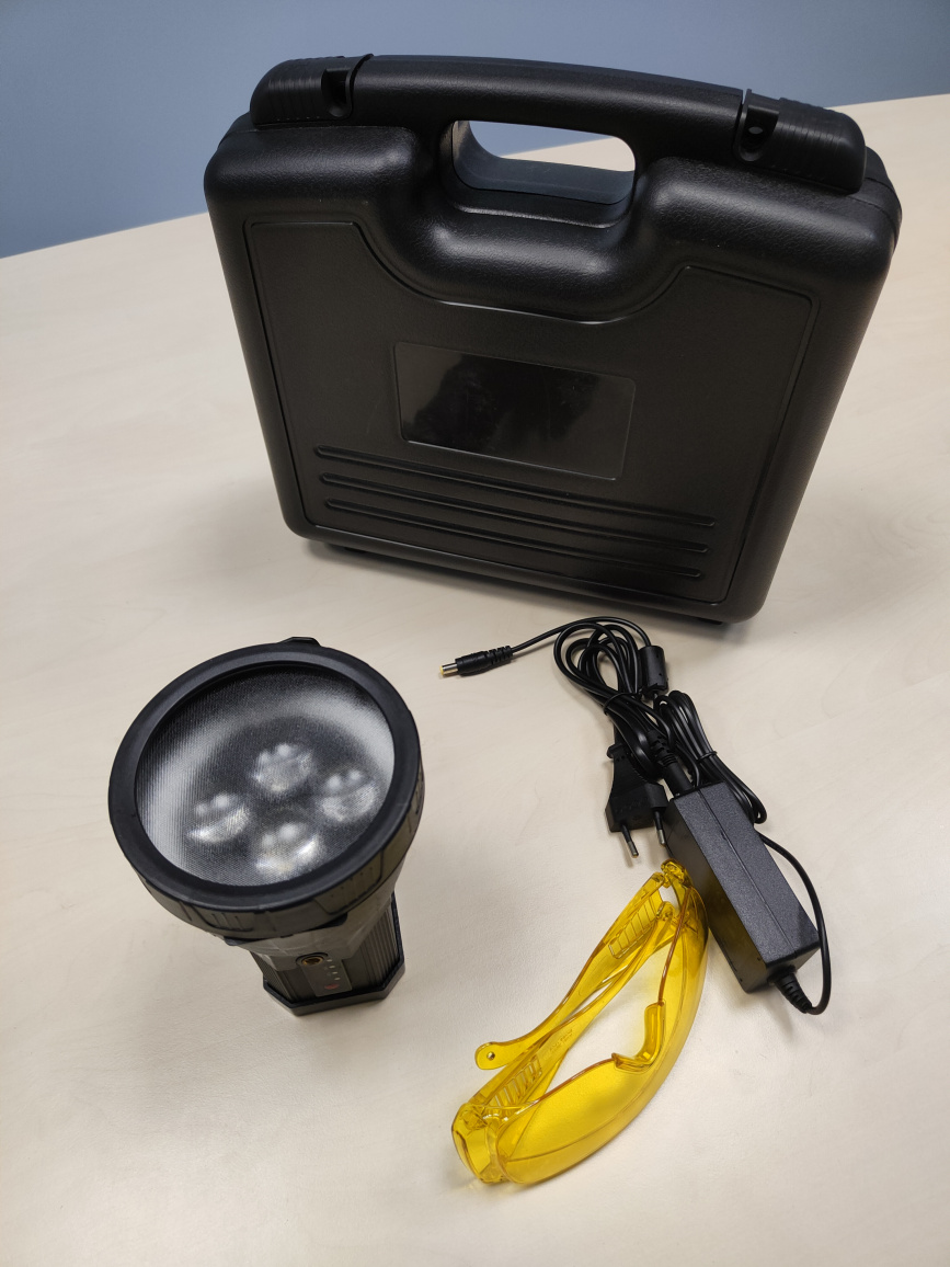 АВМ УФ 136П Ультрафиолетовый осветитель - 1