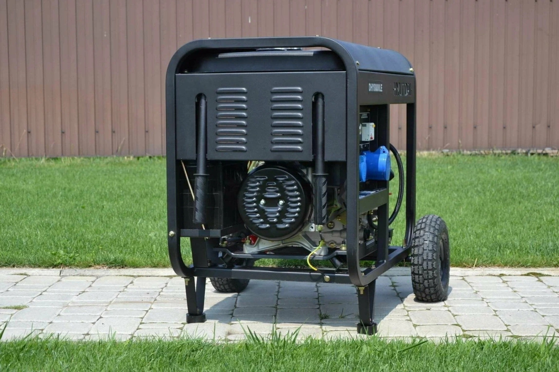 Дизельный генератор Hyundai DHY 8000LE - 3