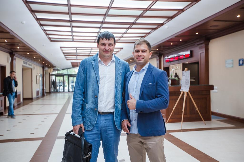 E04A4904.jpg E04A4904.jpg